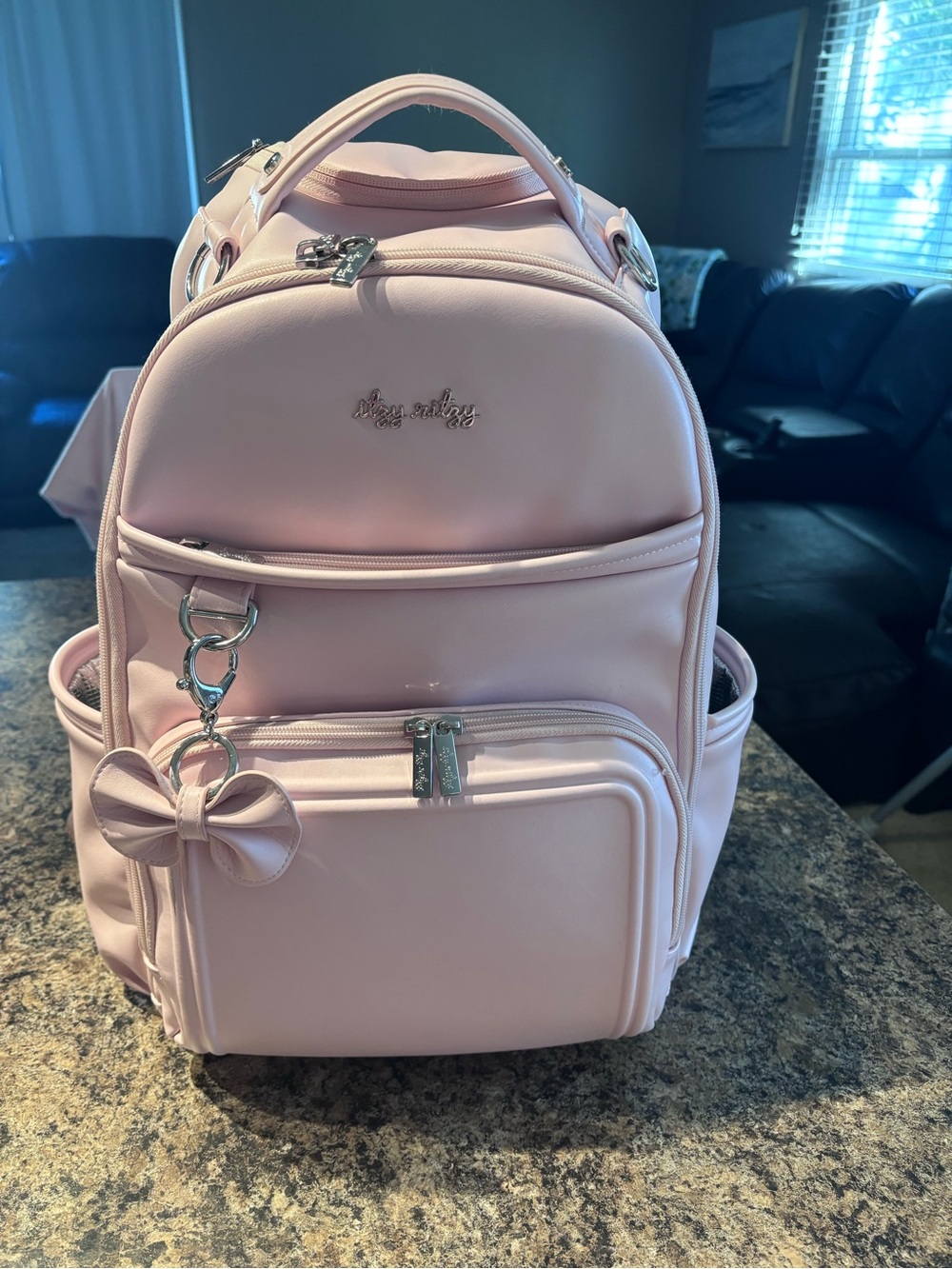Itzy Ritzy Boss Plus Large